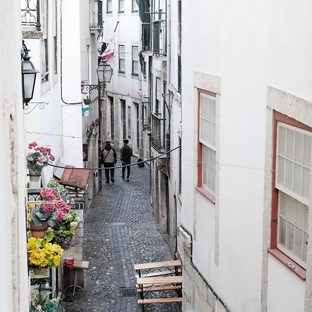 Апартаменты Lisbon Alfama S. Pedro Typical Экстерьер фото